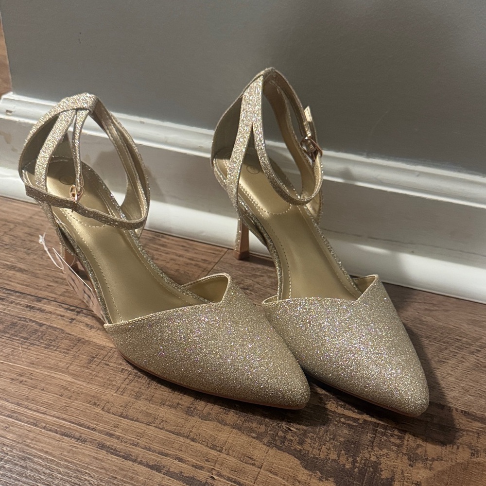 Elegant Gold Glitter Women's Heels